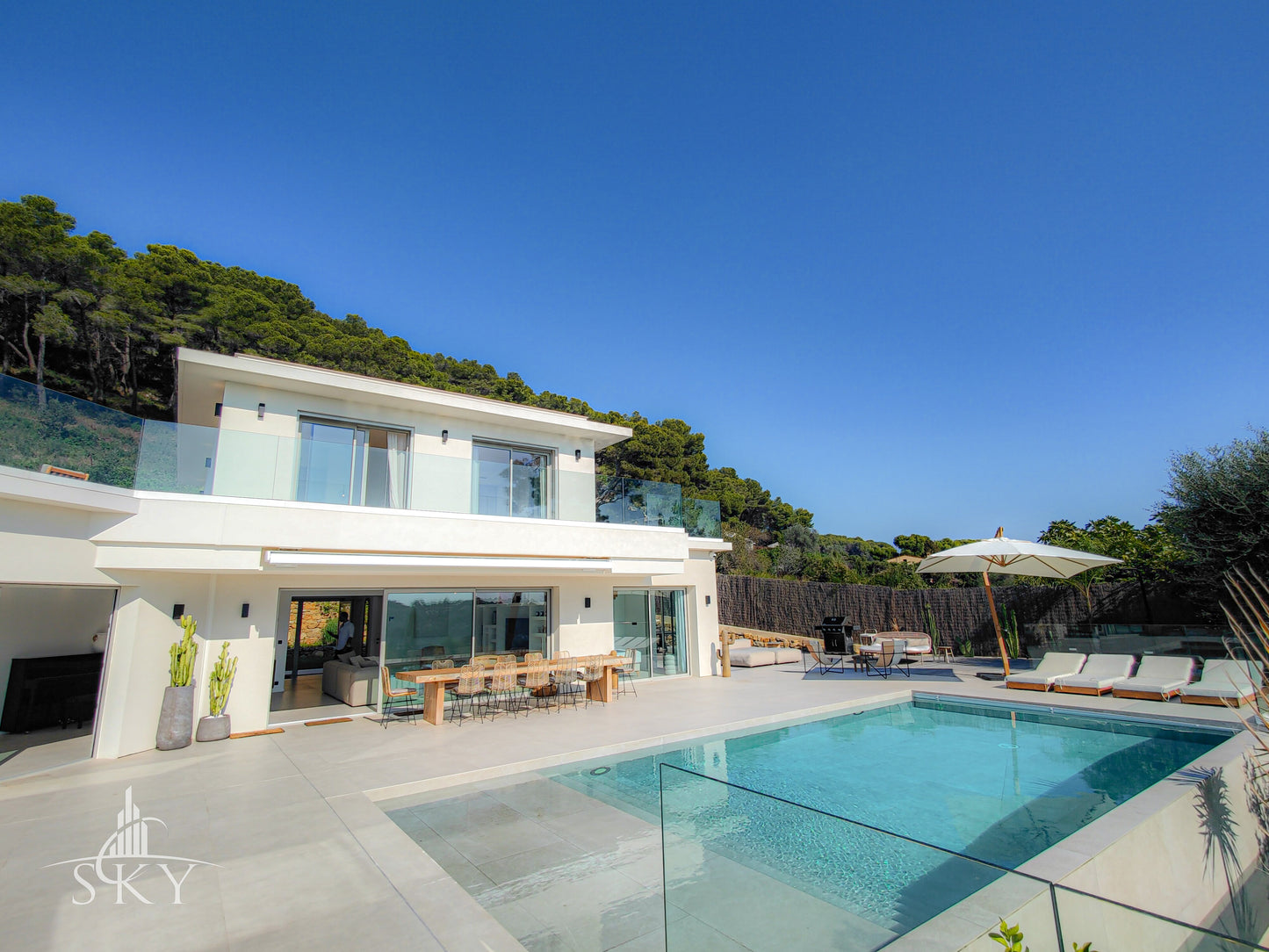Villa moderne - Hauteurs de Cannes