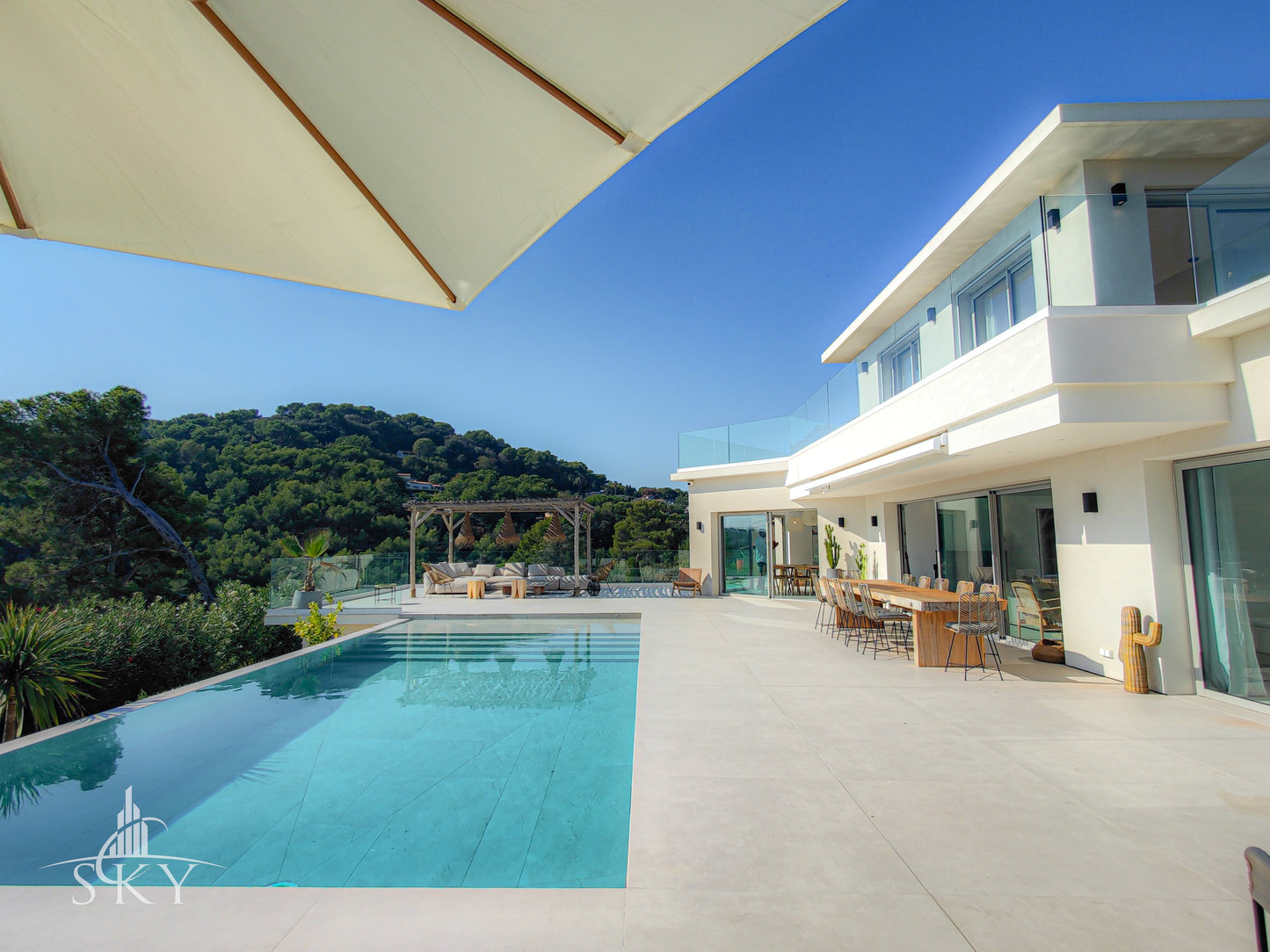 Villa moderne - Hauteurs de Cannes